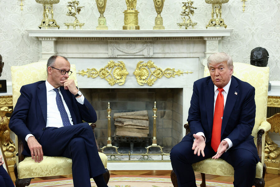 «Дипломатия чековых книжек» помогла Мерцу изменить мнение Трампа по Украине