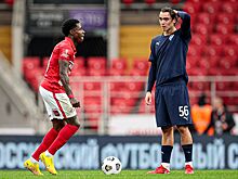 Игроку «Факела» Ивахнову, сломавшему лобную пазуху, сделали операцию