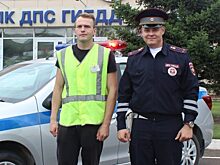 В Красноярске госавтоинспекторы помогли водителю заглохшего на оживлённом перекрёстке автомобиля
