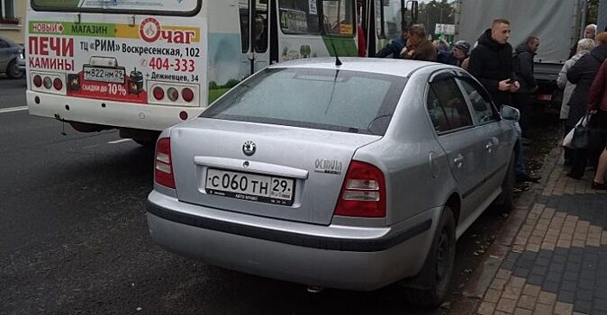 В центре Архангельска горел очередной ПАЗ