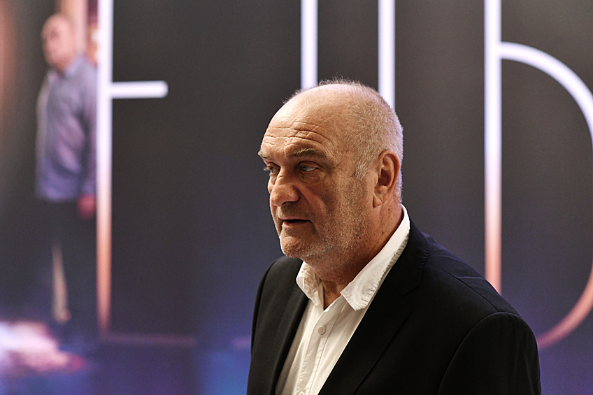 Актер, режиссер Александр Балуев на премьере фильма "Отель" в кинотеатре "Художественный" в Москве, 2023 год