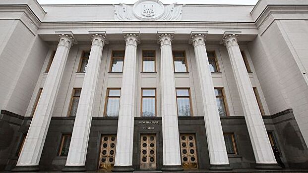 Партия Порошенко внесла в Раду законопроект об импичменте