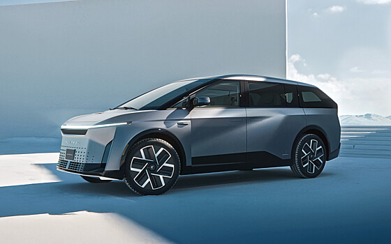 Представлен новый электрический минивэн Foxtron Model D