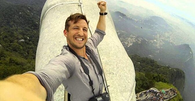 Признаки, которые выдают наших туристов за границей