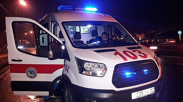 Внедорожник сбил двух девушек в Алматы