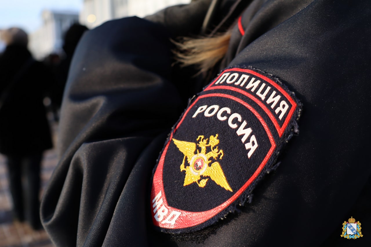 В Курске полицейские разыскивают подозреваемых в двух кражах