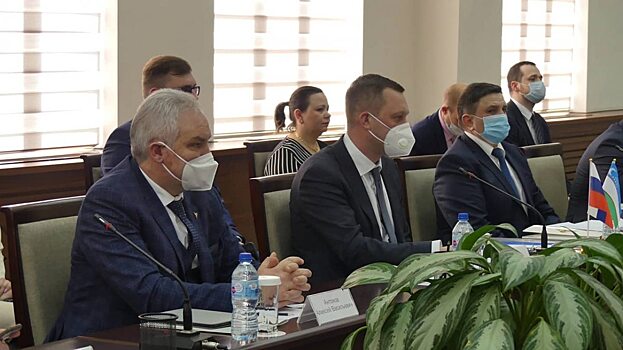 Делегация из Саратова изучает инвестиционные проекты в Самарканде