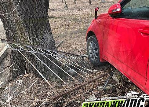 «Паркуется по звуку» – пожилая автомобилистка удивила владивостокцев