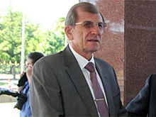 В Саратове избили и ограбили директора завода холодильников