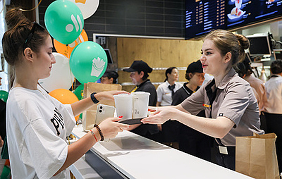"Вкусно - и точка" открыла 142 ресторана из 850, входивших в бывшую сеть McDonald's