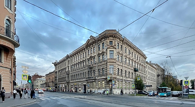 В Петербурге ускоряют работу по программе реставрации фасадов домов-памятников