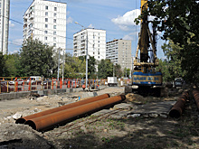 Мужчина оказался погребенным заживо во время укладки труб