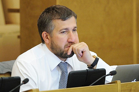 Аникеев опустился в рейтинге богатейших депутатов, хотя доходы владимирца выросли