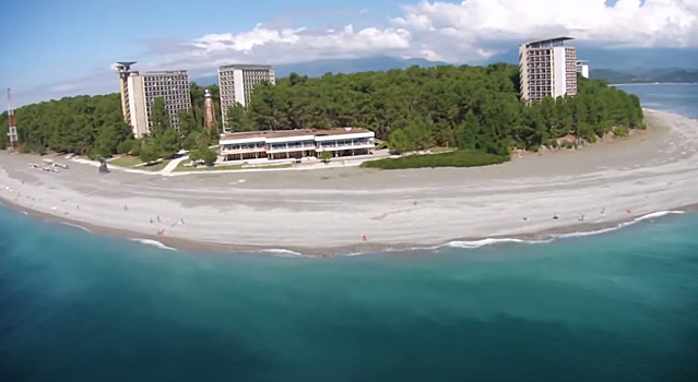 Туристку из Новосибирска изрезали ножом в гостинице Абхазии