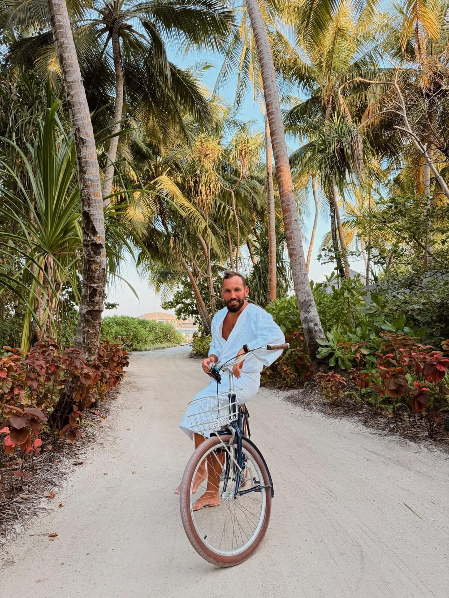 Николай Сердюков поругался в соцсетях с хейтером: «Мозги свои найдите, а потом рассказывайте мне про мою работу»