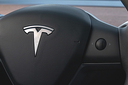 Tesla выпустит новую модель через год. Это будет доступный кроссовер