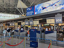 В аэропортах Москвы задержали и отменили около 200 рейсов на фоне атак БПЛА