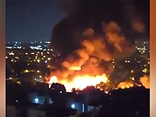 Камера наблюдения сняла момент мощного взрыва на заводе в Буэнос-Айресе