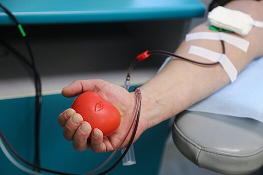 «Мы должны сплотиться»: свыше 600 доноров сдали кровь за первый час работы пунктов в Подмосковье