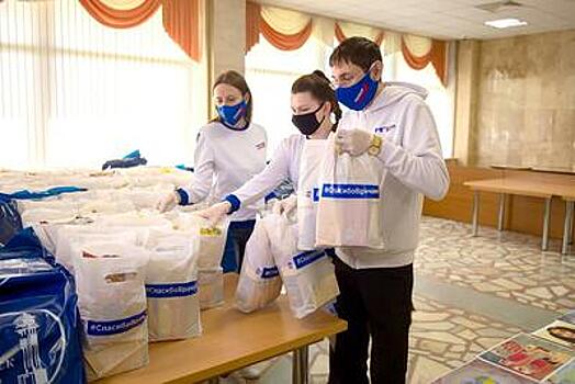 Медикам Одинцовского округа вручили чайные наборы