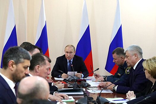 Путин поручил защитить отечественных виноделов