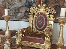 В Эрмитаже задержали вандала, взобравшегося на трон