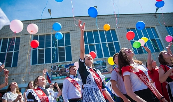 В Волгоградской области последний звонок пройдет празднично
