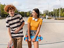 Кто такая девушка пикми (pick-me girl)? Что значит этот сленговый термин и как к нему относятся психологи