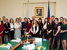 Губернатор Кемеровской области провел встречу со студенческими семьями