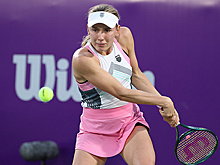 Александрова вышла в четвертьфинал теннисного турнира в Токио