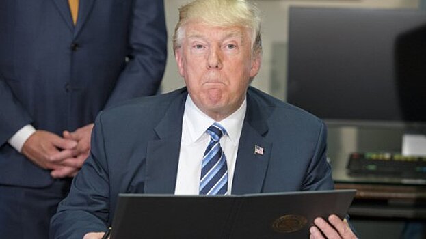 Руководство NYT поблагодарило Трампа за рост доходов и подписчиков газеты