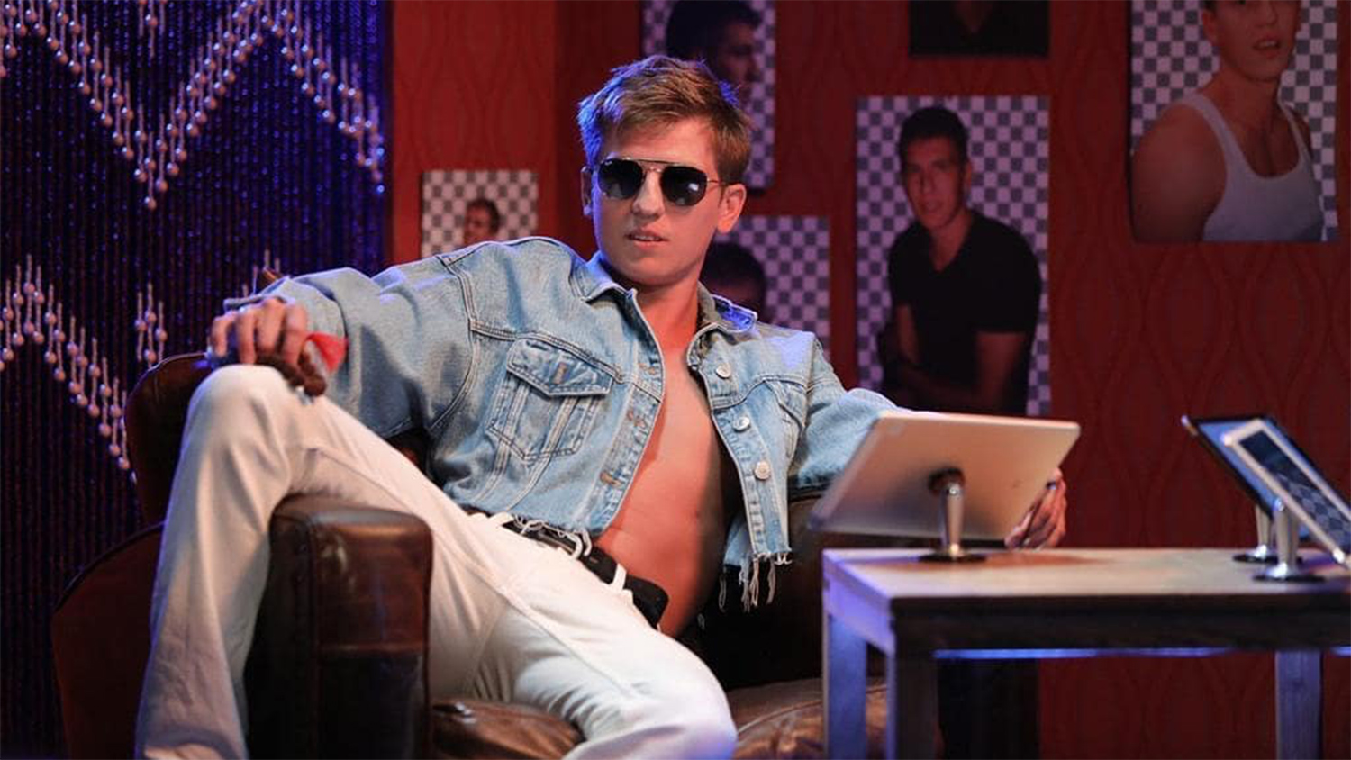 Mash: комик Щербаков начал организовывать собственные концерты в провинции