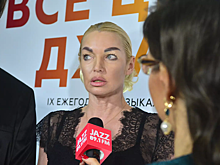 Анастасия Волочкова ответила на слухи о совместной песне с уехавшей из России Сашей Савельевой