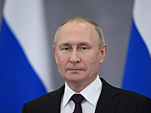 Путин вручил госнаграды воинским частям ВКС России
