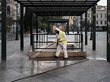 Греция ввела комендантский час из-за второй волны COVID-19