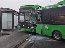 В Курске в аварии двух автобусов пострадали шесть человек