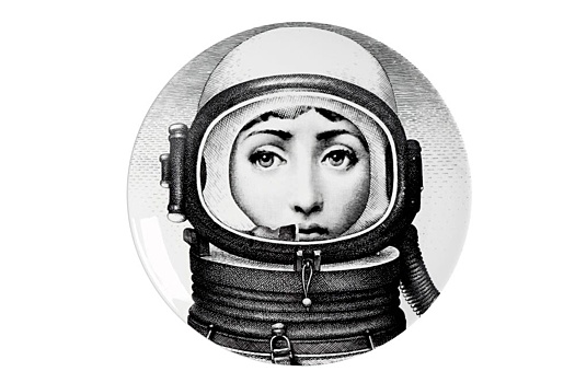 Знакомые всё лица: бренд Fornasetti снова в России