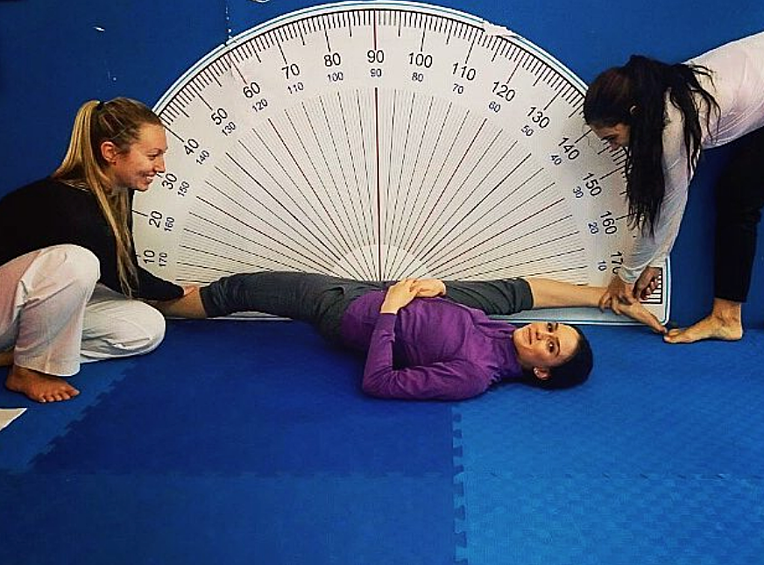 Видео посмотрели 150 тыс. раз, поклонники оставили Саре тысячи комментариев на разных языках 