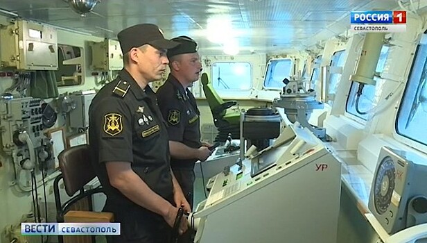 На Черноморском флоте идут учения по обнаружению подводных лодок