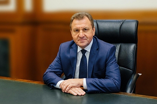 Четыре года руководит Ставрополем: партийная жизнь Ивана Ульянченко