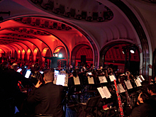 Ночной концерт оркестра musicAeterna под управлением Теодора Курентзиса прошел на «Маяковской»