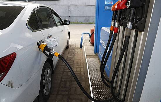 Цены на бензин в США вновь установили рекорд