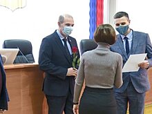 В Пензе молодым семьям вручили жилищные сертификаты