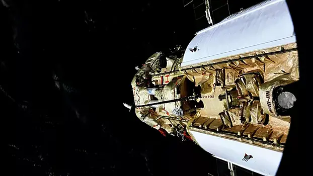 Космонавты отключили контуры дополнительного радиатора модуля "Наука"