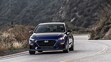 Hyundai показала новую "подогретую" Elantra