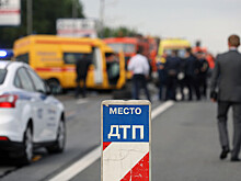 В ДТП с семью машинами в Ненецком АО пострадали два человека