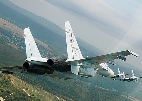 Самолеты и вертолеты перебазировались в Крым для участия в учениях ВВС и ПВО