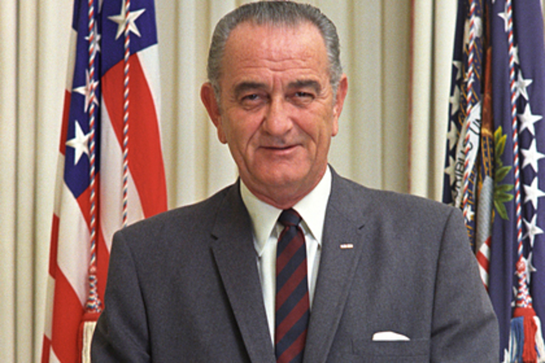 Линдон джонсон реформы. Линдон джонсон правление. Линдон джонсон внешняя политика. Линдон джонсон правление. Линдон джонсон правление.