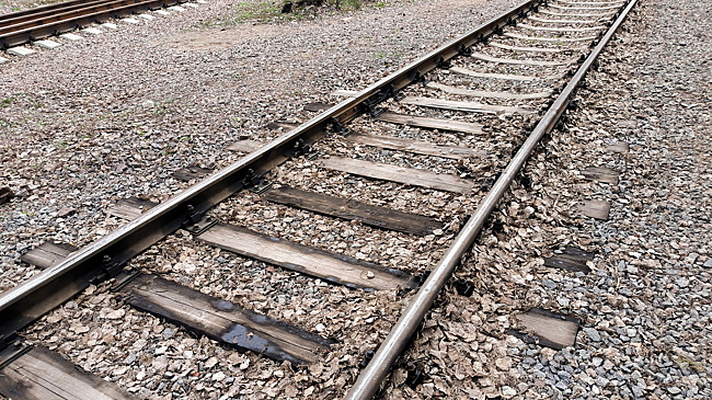 Комиссия рассказала о предварительной причине схода с рельсов поезда в Испании