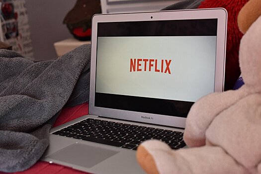 Бывшего топ-менеджера Netflix осудили за откаты от поставщиков